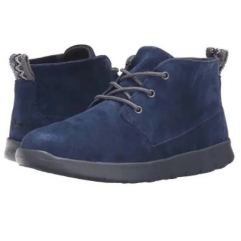 Ugg Blue Canoe Treadlite Suede Chukka Boots